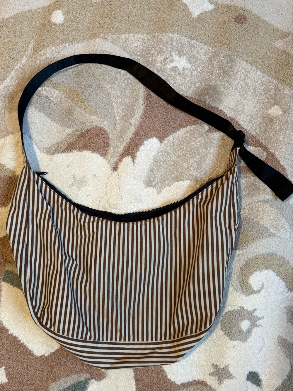 Baggu brown stripe large crescent - Picture 3 of 5